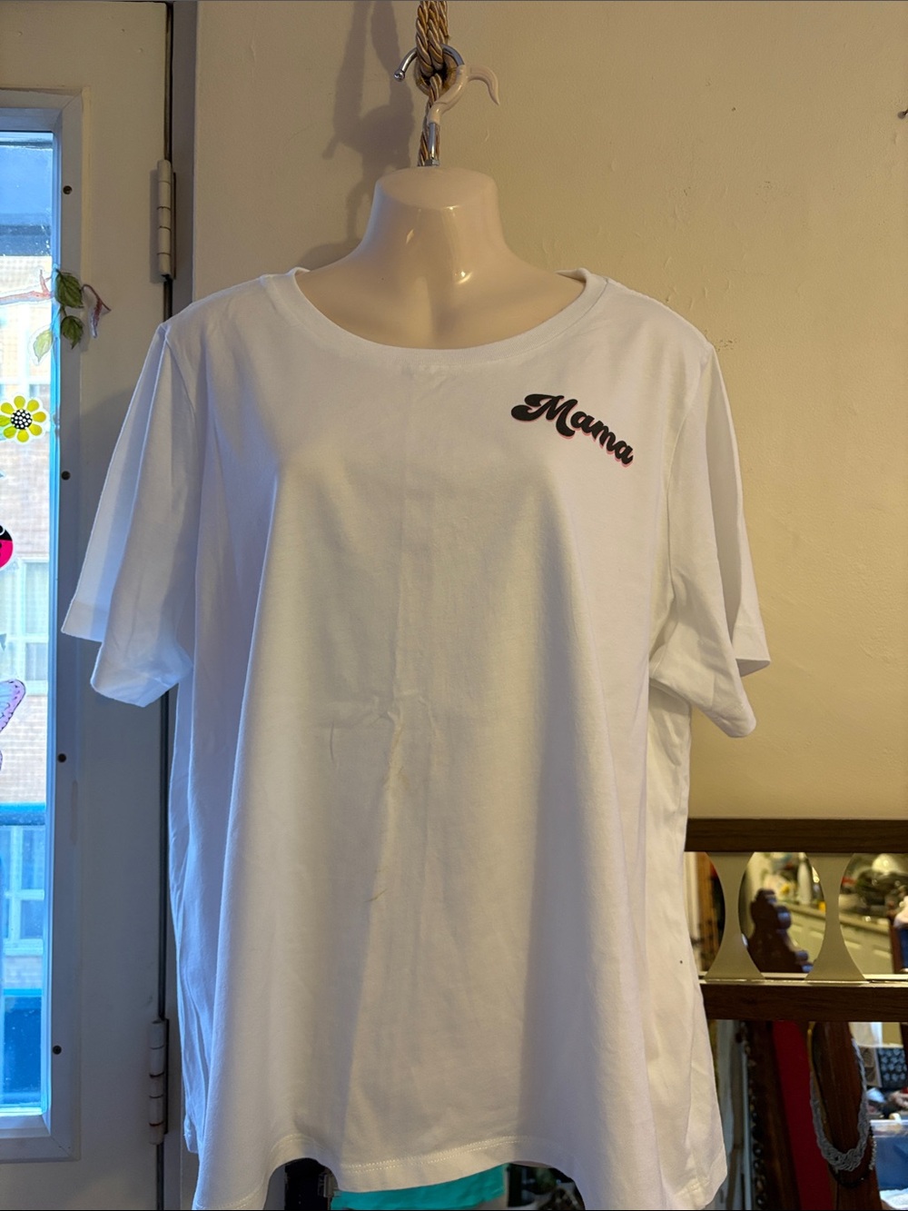 Poppy & Peonies White Tee with Black 'Mama' Script and Red Outline. Cotton